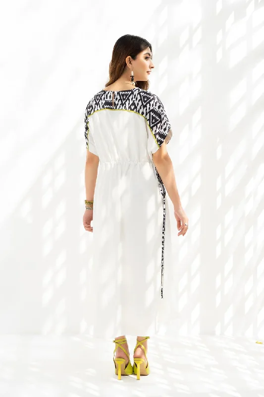 Women's Waving White Flag Rayon Kaftan - Rangnaari